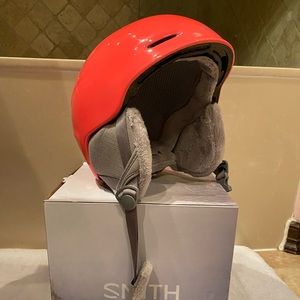 SMITH SKII Helmet